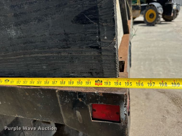 image for item EQ1497 1998 International 4700 dump flatbed truck