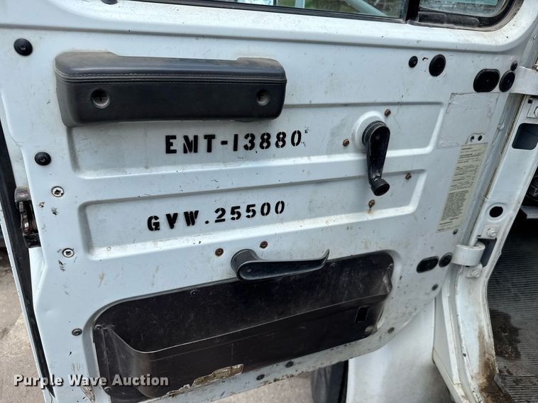 image for item EQ1497 1998 International 4700 dump flatbed truck