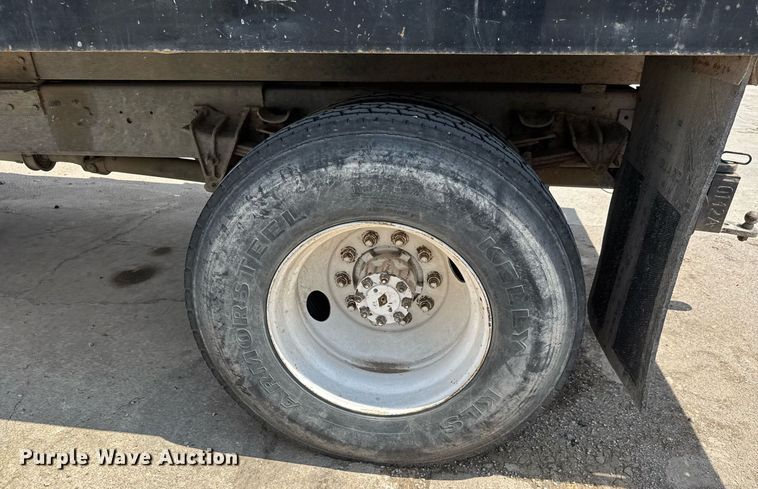 image for item EQ1497 1998 International 4700 dump flatbed truck