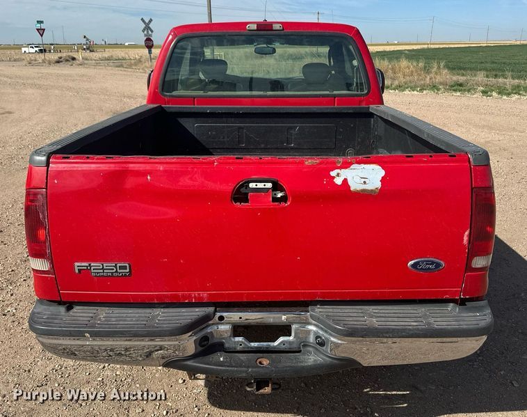image for item EQ4646 2005 Ford F250 Super Duty  SuperCab pickup truck
