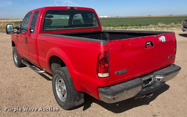 image for item EQ4646 2005 Ford F250 Super Duty  SuperCab pickup truck