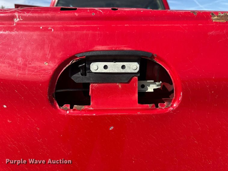 image for item EQ4646 2005 Ford F250 Super Duty  SuperCab pickup truck