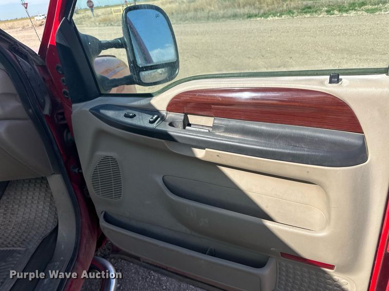 image for item EQ4646 2005 Ford F250 Super Duty  SuperCab pickup truck