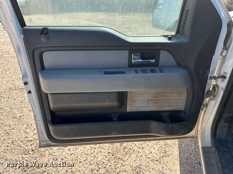 image for item EQ4673 2014 Ford F150 SuperCab pickup truck