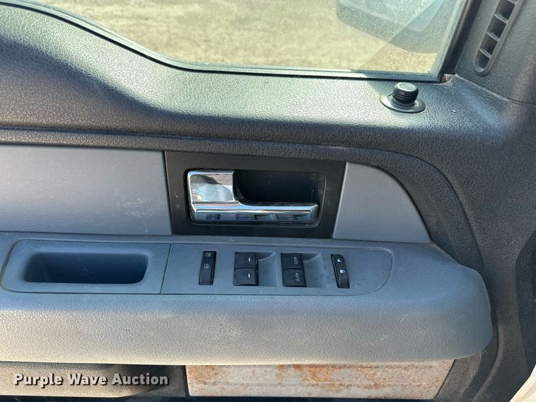 image for item EQ4673 2014 Ford F150 SuperCab pickup truck