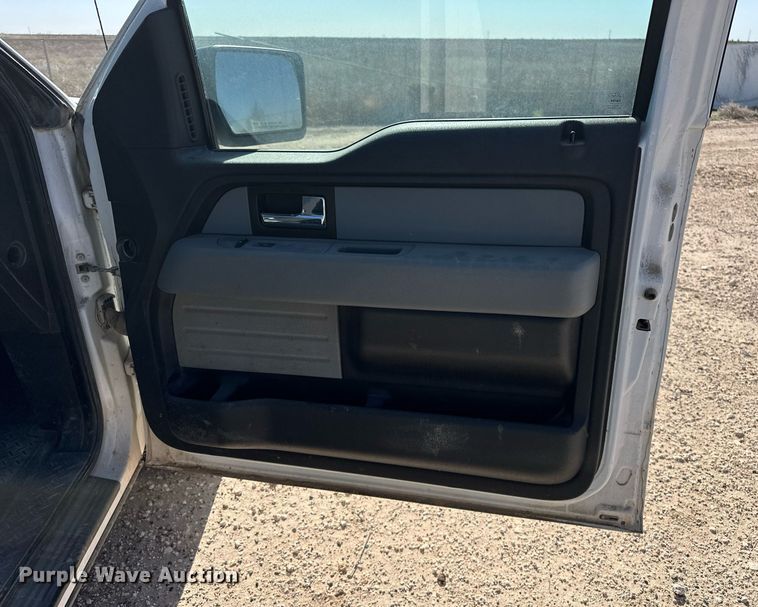 image for item EQ4673 2014 Ford F150 SuperCab pickup truck