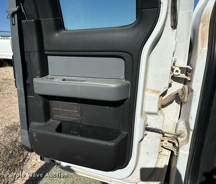 image for item EQ4673 2014 Ford F150 SuperCab pickup truck