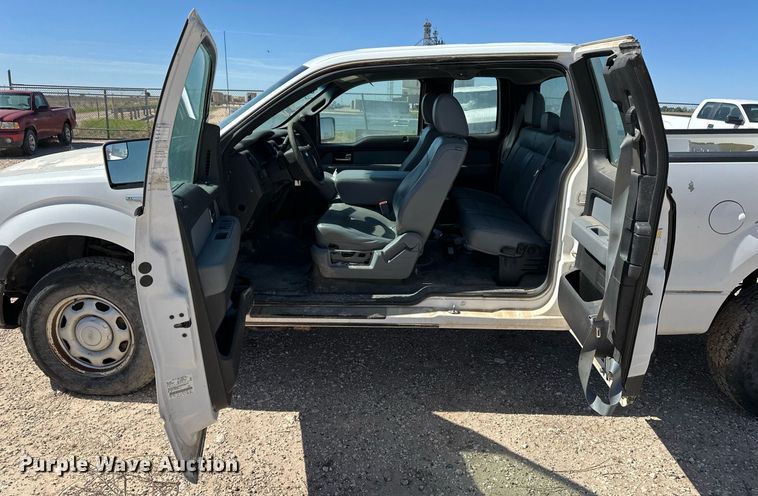 image for item EQ4675 2013 Ford F150 SuperCab pickup truck
