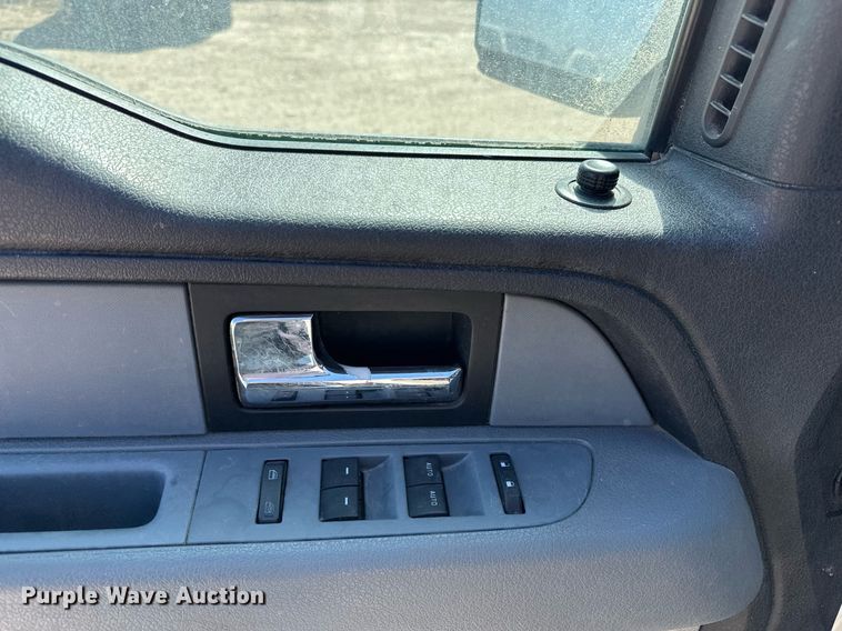 image for item EQ4675 2013 Ford F150 SuperCab pickup truck