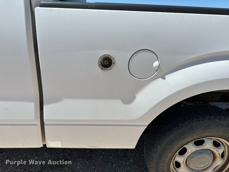 image for item EQ4677 2012 Ford F150 SuperCab pickup truck