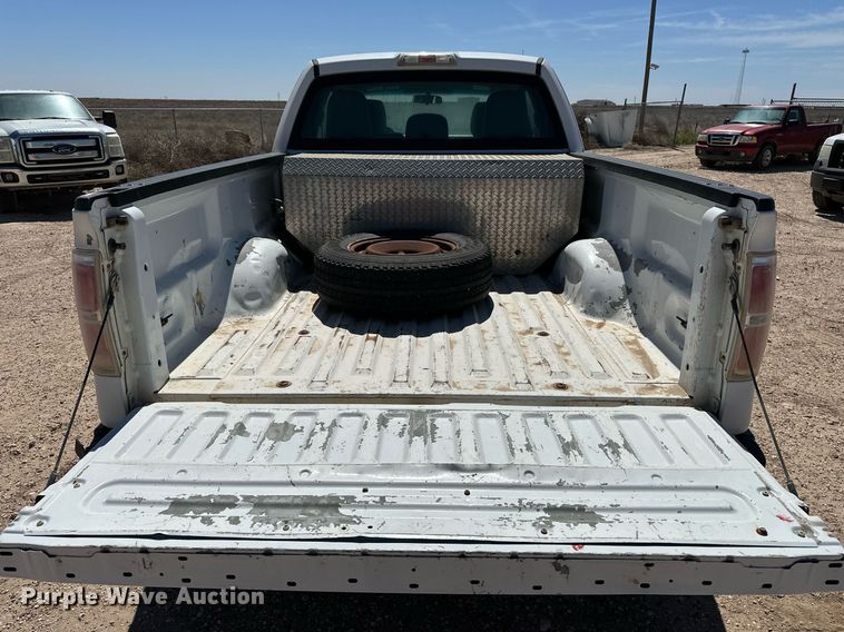 image for item EQ4677 2012 Ford F150 SuperCab pickup truck