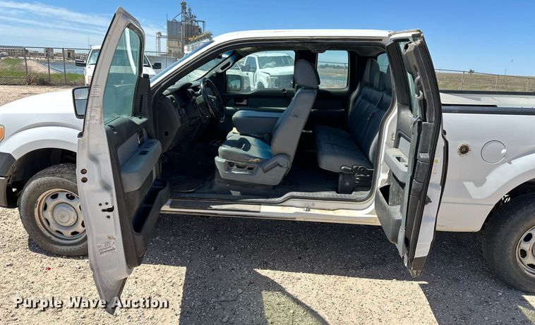 image for item EQ4677 2012 Ford F150 SuperCab pickup truck