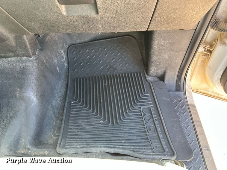 image for item EQ4677 2012 Ford F150 SuperCab pickup truck