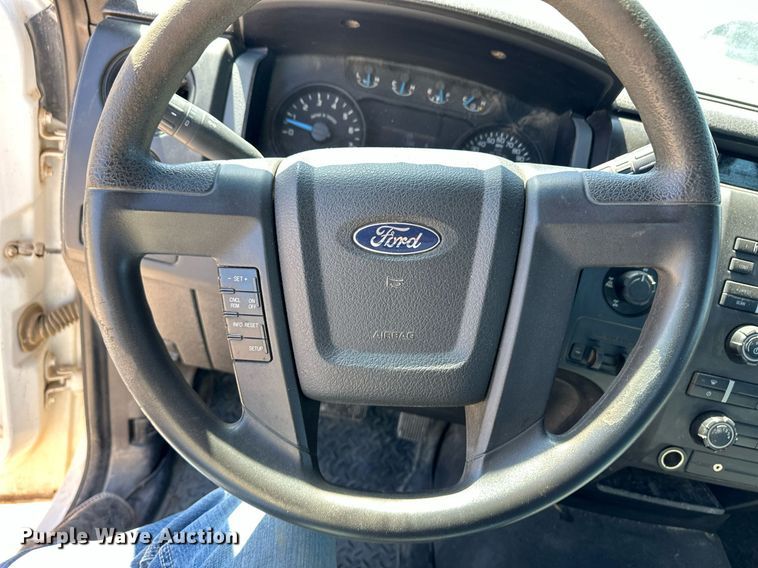 image for item EQ4680 2013 Ford F150 SuperCab pickup truck