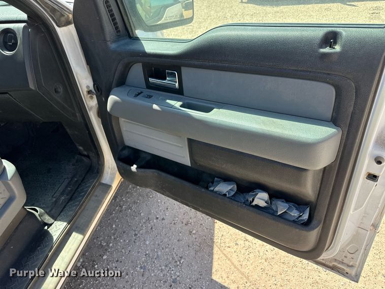 image for item EQ4680 2013 Ford F150 SuperCab pickup truck