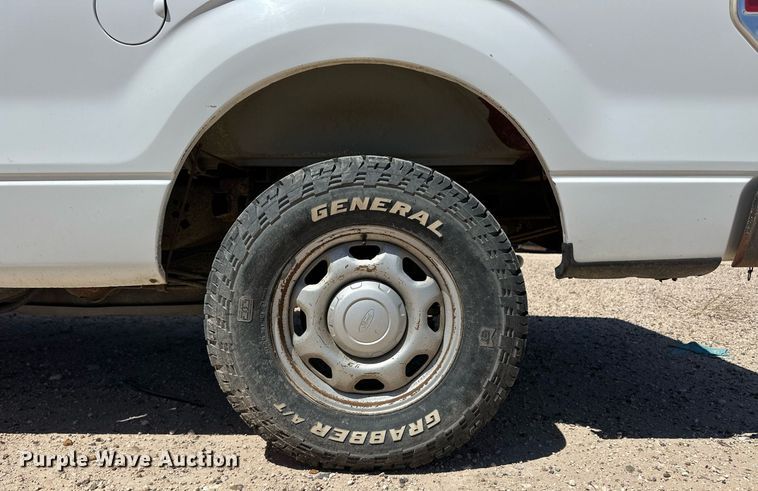 image for item EQ4680 2013 Ford F150 SuperCab pickup truck