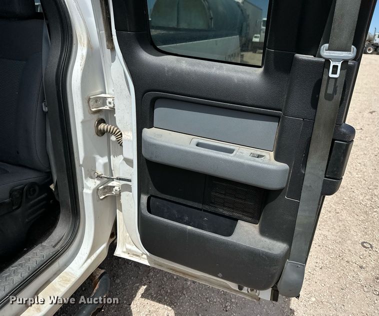 image for item EQ4699 2014 Ford F150 SuperCab pickup truck