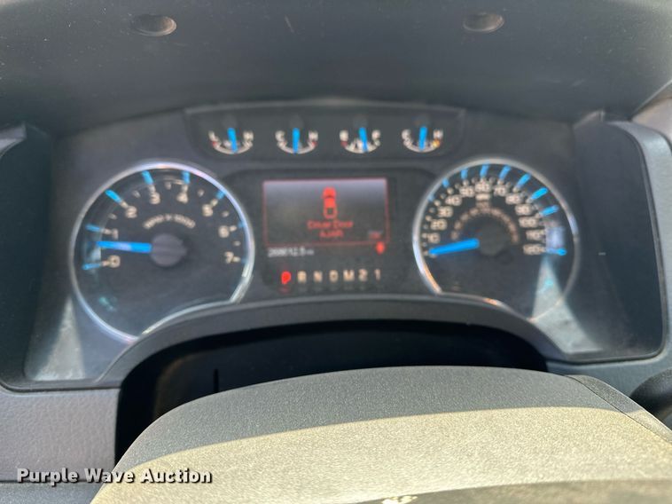 image for item EQ4700 2014 Ford F150 SuperCab pickup truck