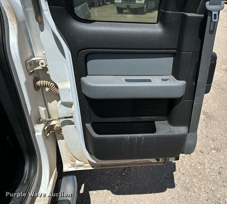 image for item EQ4700 2014 Ford F150 SuperCab pickup truck