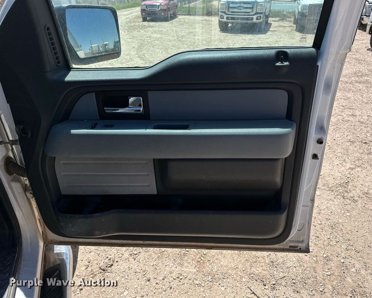 image for item EQ4700 2014 Ford F150 SuperCab pickup truck