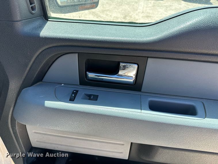 image for item EQ4700 2014 Ford F150 SuperCab pickup truck