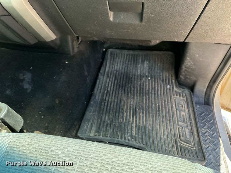 image for item EQ4700 2014 Ford F150 SuperCab pickup truck