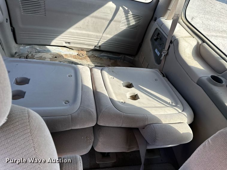 image for item EQ4701 2004 Chevrolet Venture van