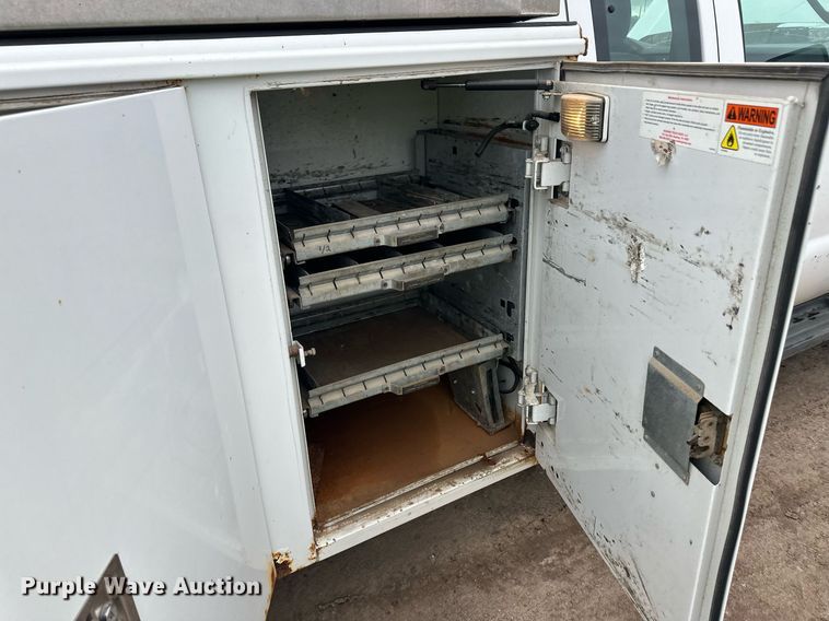 image for item EQ4712 2012 Ford F550 SuperCab utility / service truck