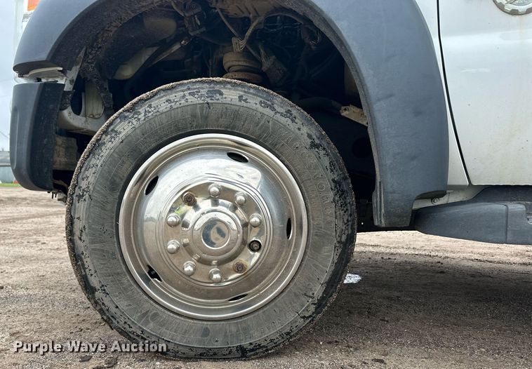 image for item EQ4712 2012 Ford F550 SuperCab utility / service truck