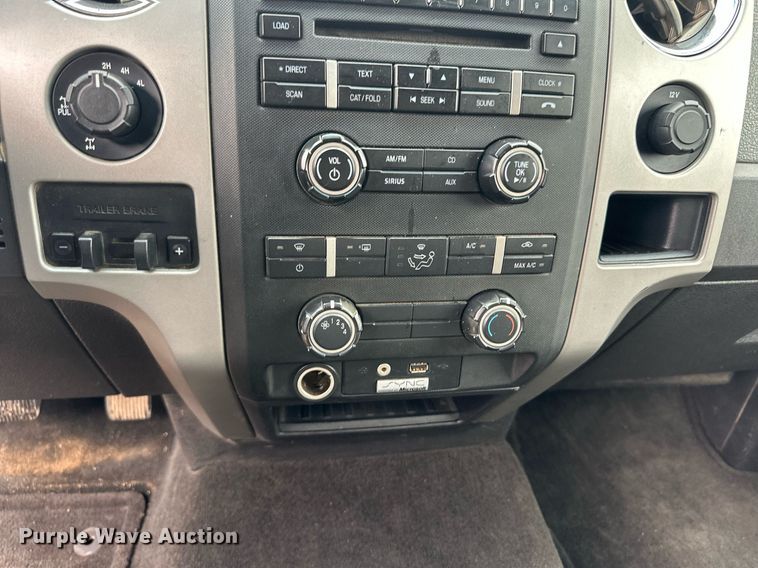 image for item EQ4714 2012 Ford F150 XLT SuperCab pickup truck