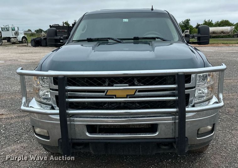 image for item EQ4726 2012 Chevrolet Silverado 2500HD Crew Cab pickup truck