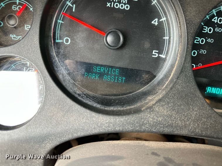 image for item EQ4726 2012 Chevrolet Silverado 2500HD Crew Cab pickup truck