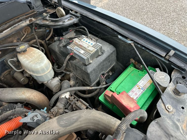 image for item EQ4726 2012 Chevrolet Silverado 2500HD Crew Cab pickup truck