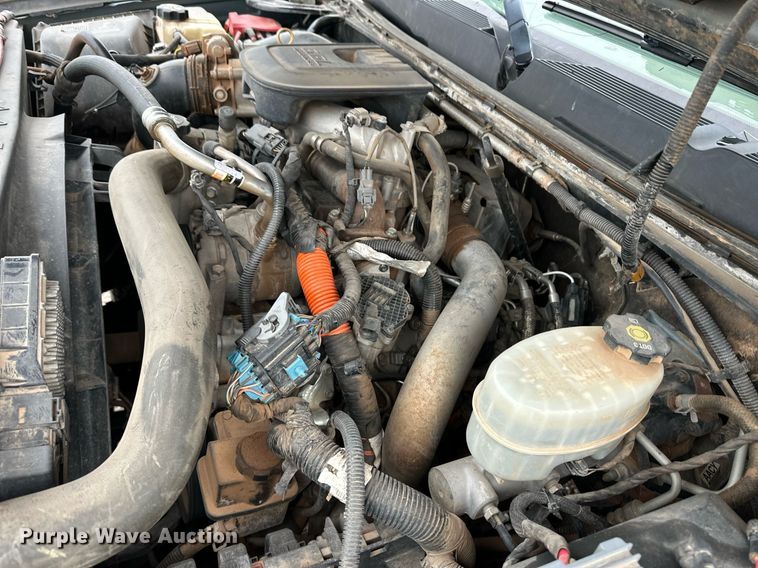 image for item EQ4726 2012 Chevrolet Silverado 2500HD Crew Cab pickup truck