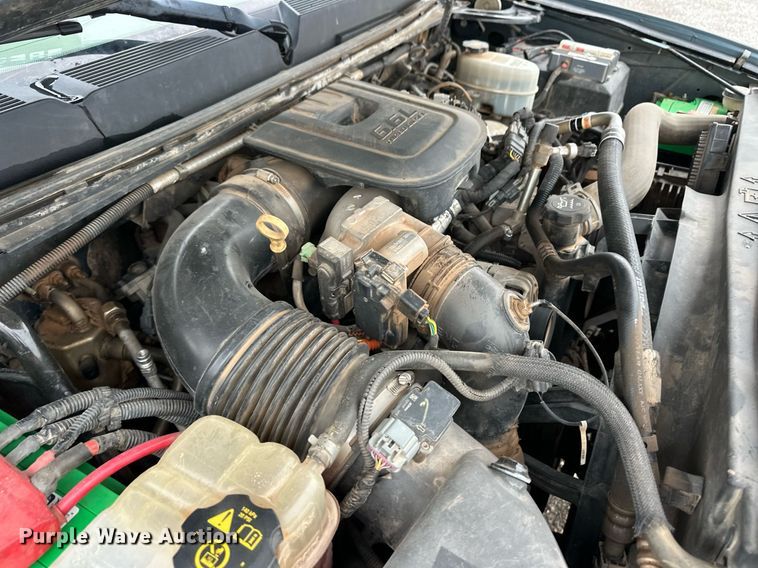 image for item EQ4726 2012 Chevrolet Silverado 2500HD Crew Cab pickup truck