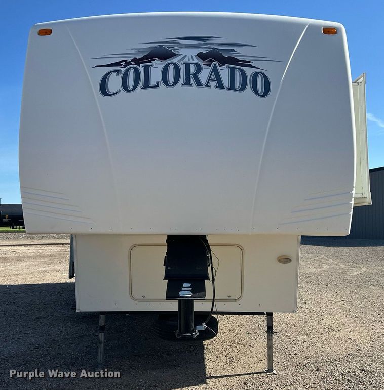 image for item EQ4753 2006 Dutchmen Colorado camper