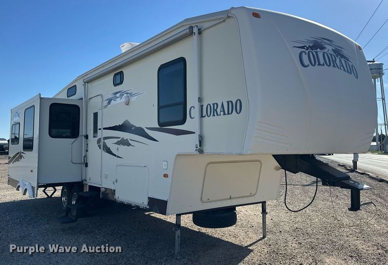 image for item EQ4753 2006 Dutchmen Colorado camper