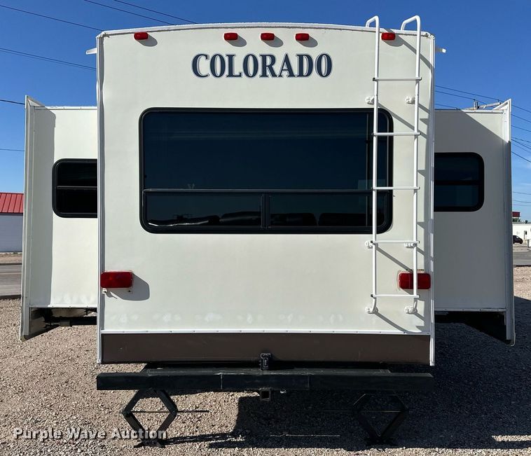 image for item EQ4753 2006 Dutchmen Colorado camper