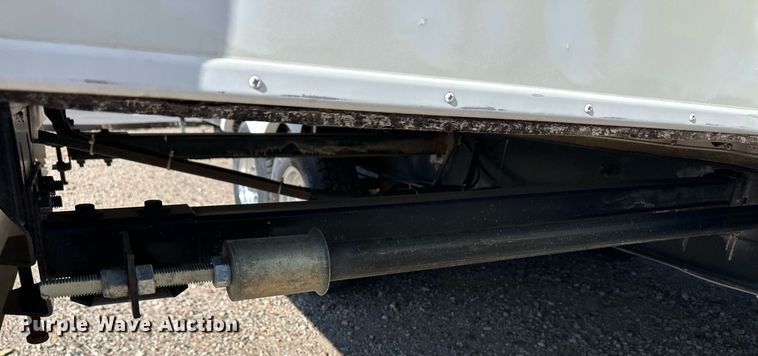 image for item EQ4753 2006 Dutchmen Colorado camper