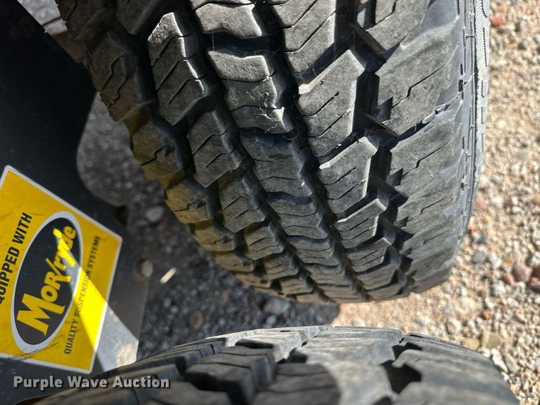 image for item EQ4753 2006 Dutchmen Colorado camper