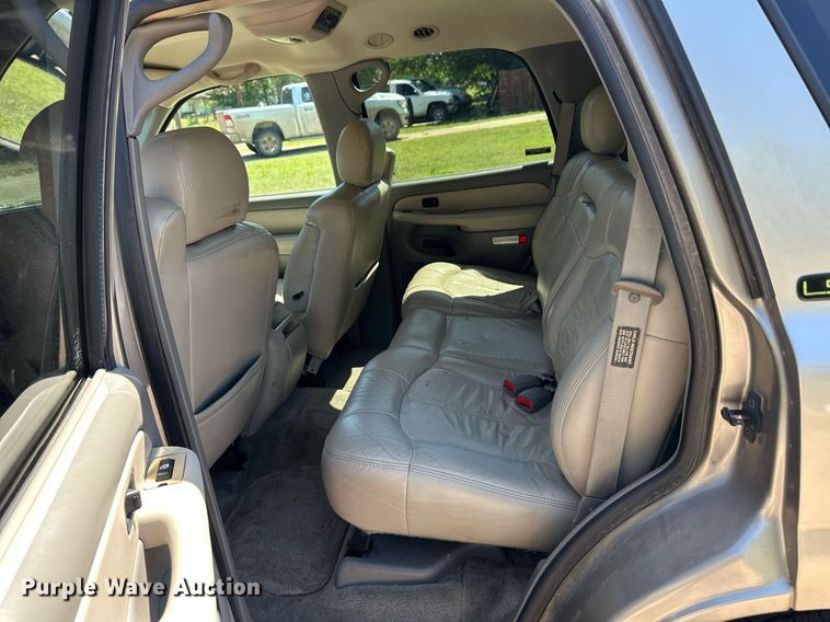 image for item EQ4756 2000 Chevrolet Tahoe LS SUV