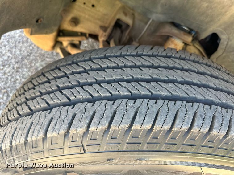 image for item EQ4756 2000 Chevrolet Tahoe LS SUV