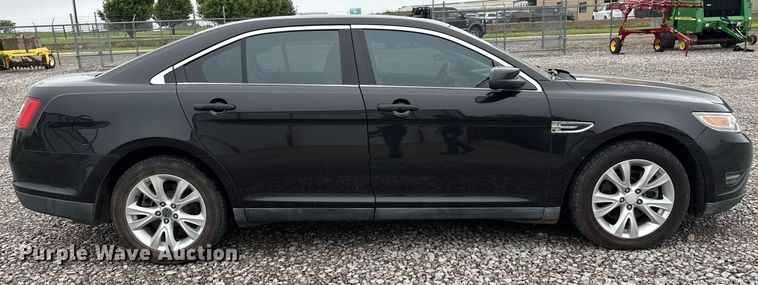 image for item ER1077 2011 Ford  Taurus  