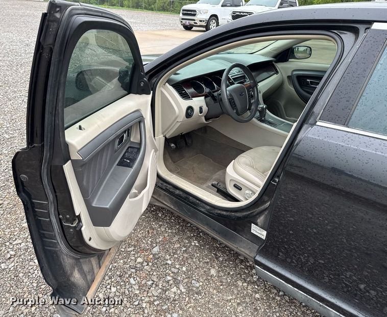 image for item ER1077 2011 Ford  Taurus  