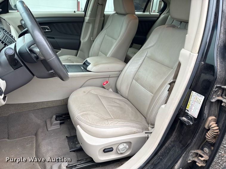 image for item ER1077 2011 Ford  Taurus  