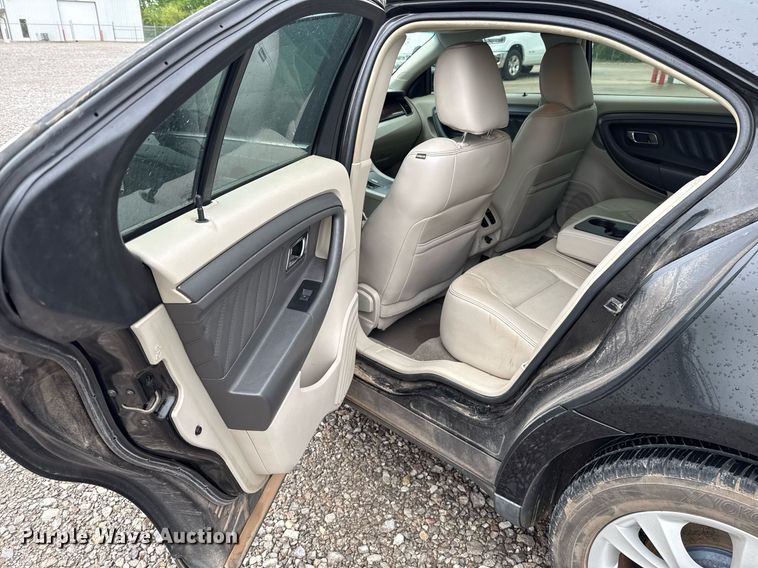 image for item ER1077 2011 Ford  Taurus  