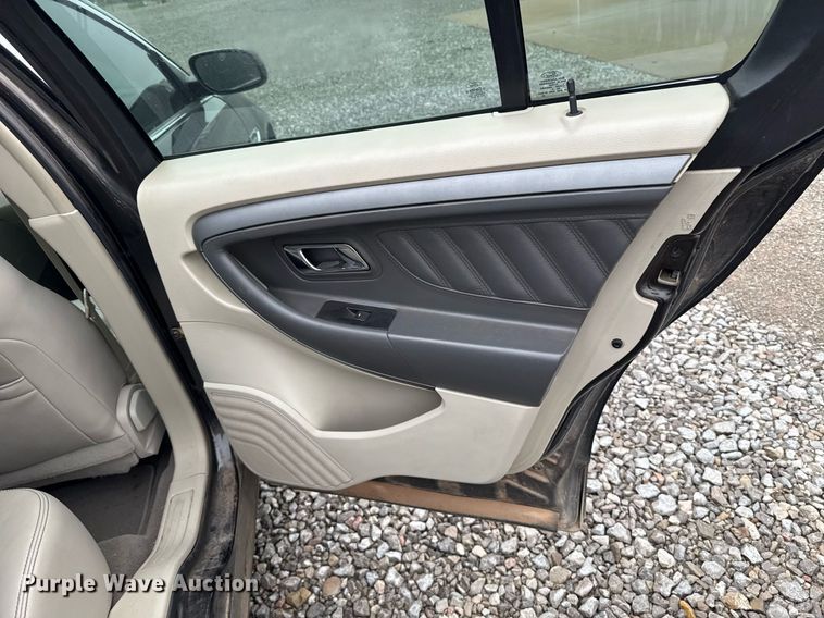 image for item ER1077 2011 Ford  Taurus  