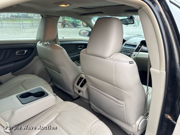 image for item ER1077 2011 Ford  Taurus  