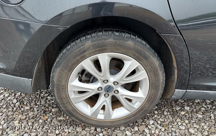 image for item ER1077 2011 Ford  Taurus  