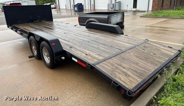 image for item ER1078 2005 Horse Creek Maufacturing utility trailer